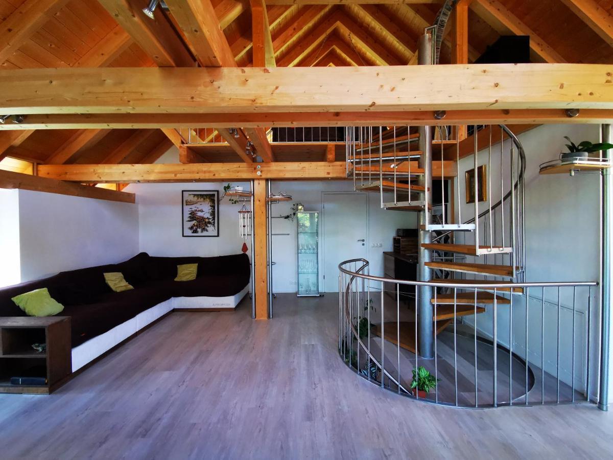 Apartments In Blockhaus Im Wald سيغزدورف المظهر الخارجي الصورة
